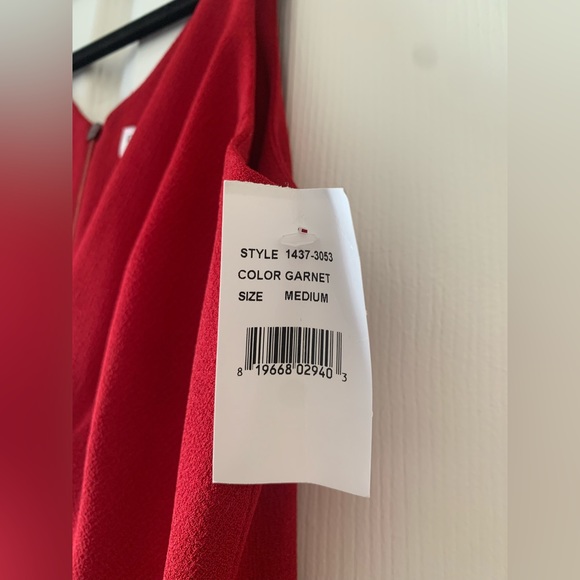 ⚡️NWT!⚡️Dress the Population Iris Slit Crepe Gown Size Medium in Garnet - Picture 4 of 5